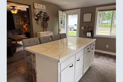 229 W Farnham Street, Sheffield, IL 61361 - Photo 16