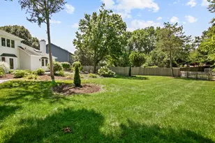 1205 Johnson Dr, Naperville, IL 60540 - Photo 6