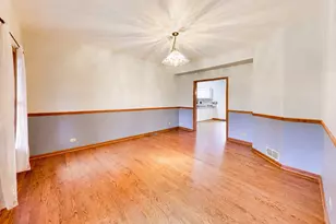 2120 Kenton Ln, Libertyville, IL 60048 - Photo 4