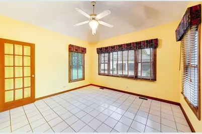 2120 Kenton Lane, Libertyville, IL 60048 - Photo 22