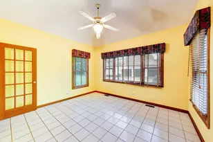 2120 Kenton Ln, Libertyville, IL 60048 - Photo 22