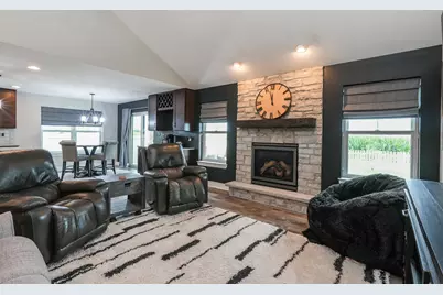 646 S Poplar Circle, Manteno, IL 60950 - Photo 26