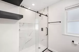 5704 N Major Ave, Chicago, IL 60646 - Photo 18