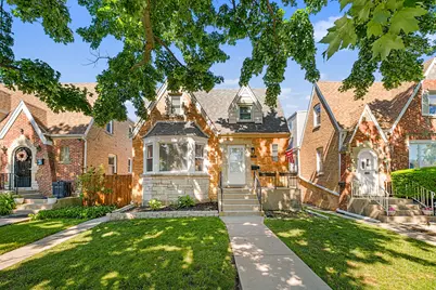 5704 N Major Avenue, Chicago, IL 60646 - Photo 1