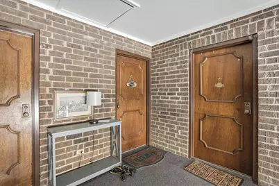 238 E Bailey Road #M, Naperville, IL 60565 - Photo 2