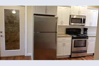 1045 Marquette Street #2, Lasalle, IL 61301 - Photo 2