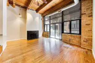 525 W Superior St, Chicago, IL 60654 - Photo 4