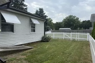 112 E Wilson St, Stillman Valley, IL 61084 - Photo 4