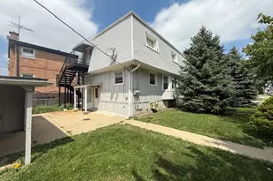 1402 N 16th Ave, Melrose Park, IL 60160 - Photo 2
