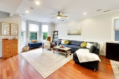 2724 N Marshfield Avenue, Chicago, IL 60614 - Photo 2