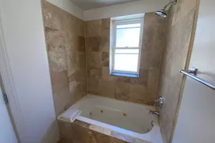 1156 W Cornelia Ave, Chicago, IL 60657 - Photo 18