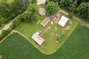7018 Best Rd, Pecatonica, IL 61063 - Photo 16