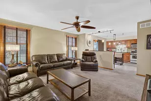 9105 Newcastle Ct, Tinley Park, IL 60487 - Photo 10