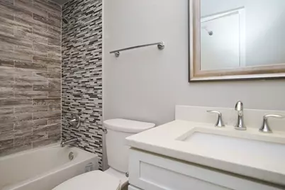 1360 W Byron Avenue #D, Addison, IL 60101 - Photo 6