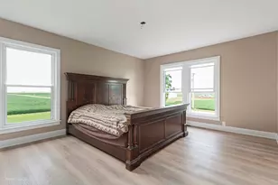 1532 N 2250th Rd, Ottawa, IL 61350 - Photo 16