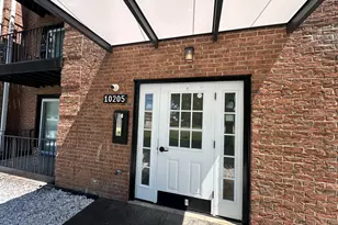 10225 Dearlove Rd, Glenview, IL 60025 - Photo 2