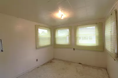 589 Buffalo Avenue, Calumet City, IL 60409 - Photo 10