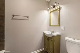 8842 Dee Rd, Des Plaines, IL 60016 - Photo 18