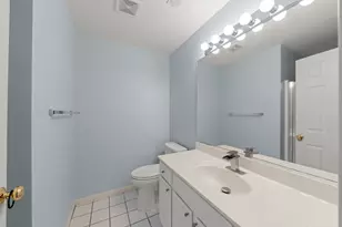 2034 Jeffrey Ct, Elgin, IL 60123 - Photo 22