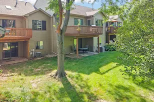 2034 Jeffrey Ct, Elgin, IL 60123 - Photo 26