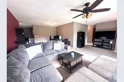 128 Laurie Lane, Oswego, IL 60543 - Photo 8