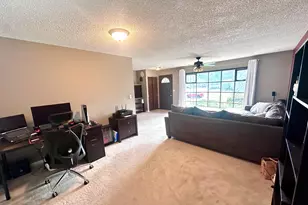 128 Laurie Ln, Oswego, IL 60543 - Photo 6