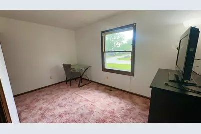 128 Laurie Lane, Oswego, IL 60543 - Photo 18