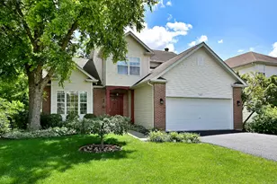 635 Burdette Ave, Glendale Heights, IL 60139 - Photo 2