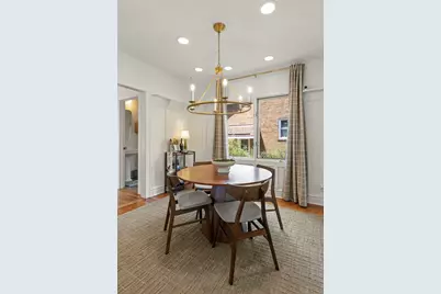 810 N Summit Street, Wheaton, IL 60187 - Photo 8