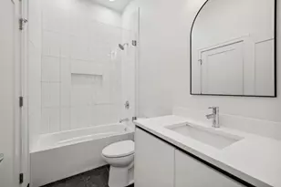 3409 N Bosworth Ave, Chicago, IL 60657 - Photo 10
