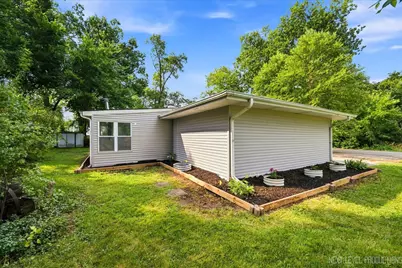 557 Willard Avenue, Elgin, IL 60120 - Photo 24