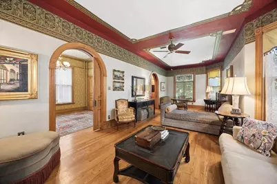 227 S Euclid Avenue, Oak Park, IL 60302 - Photo 8