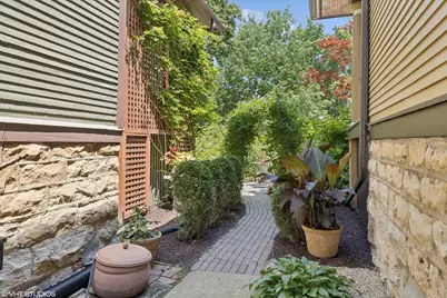 227 S Euclid Avenue, Oak Park, IL 60302 - Photo 44