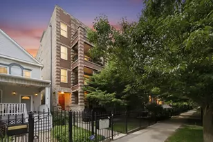 5302 N Winthrop Ave, Chicago, IL 60640 - Photo 2