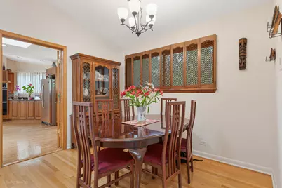 9431 Karlov Avenue, Skokie, IL 60076 - Photo 12