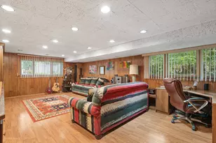 9431 Karlov Ave, Skokie, IL 60076 - Photo 14