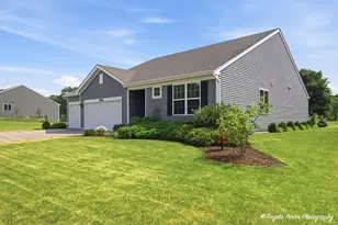 1806 Doolin Ave, McHenry, IL 60050 - Photo 2