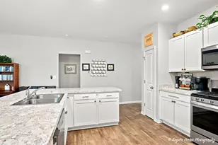 1806 Doolin Ave, McHenry, IL 60050 - Photo 12