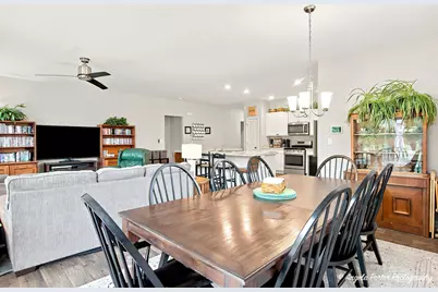 1806 Doolin Avenue, McHenry, IL 60050 - Photo 20