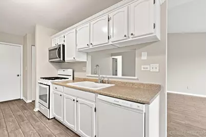 3235 Blaine Court E, Aurora, IL 60504 - Photo 12