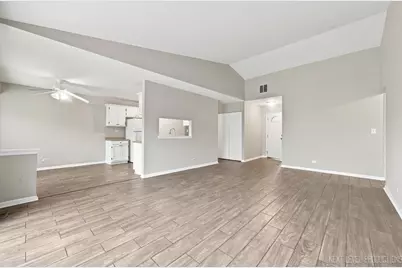 3235 Blaine Court E, Aurora, IL 60504 - Photo 8