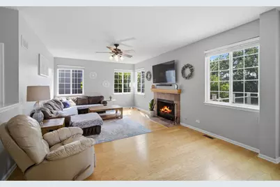 1435 Baroque Avenue, Volo, IL 60073 - Photo 10
