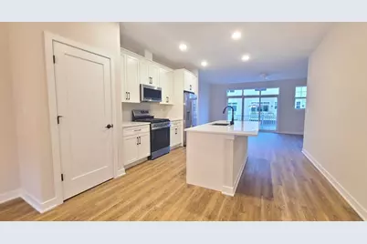 182 Lilah Court, Des Plaines, IL 60016 - Photo 4