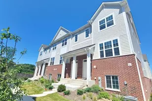 182 Lilah Ct, Des Plaines, IL 60016 - Photo 2