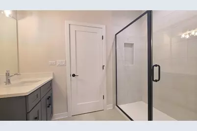 182 Lilah Court, Des Plaines, IL 60016 - Photo 14