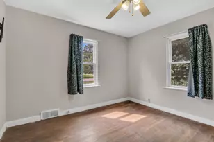 9673 W Logan Ct, Zion, IL 60099 - Photo 14