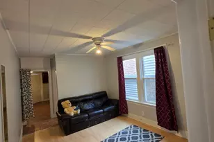 3419 W Beach Ave, Chicago, IL 60651 - Photo 4