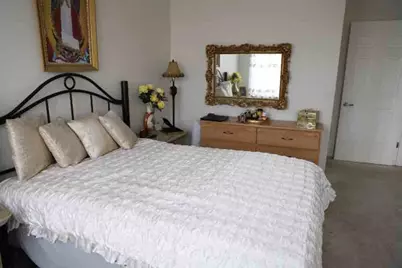 2335 W Belle Plaine Avenue #407, Chicago, IL 60618 - Photo 16