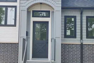 2106 Darrow Ave, Evanston, IL 60201 - Photo 6