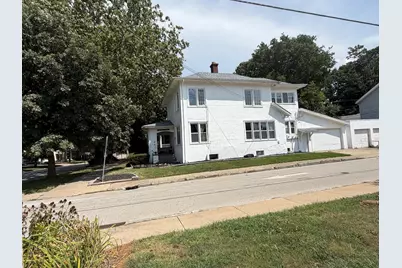 601 E Washington Street, Bloomington, IL 61701 - Photo 4